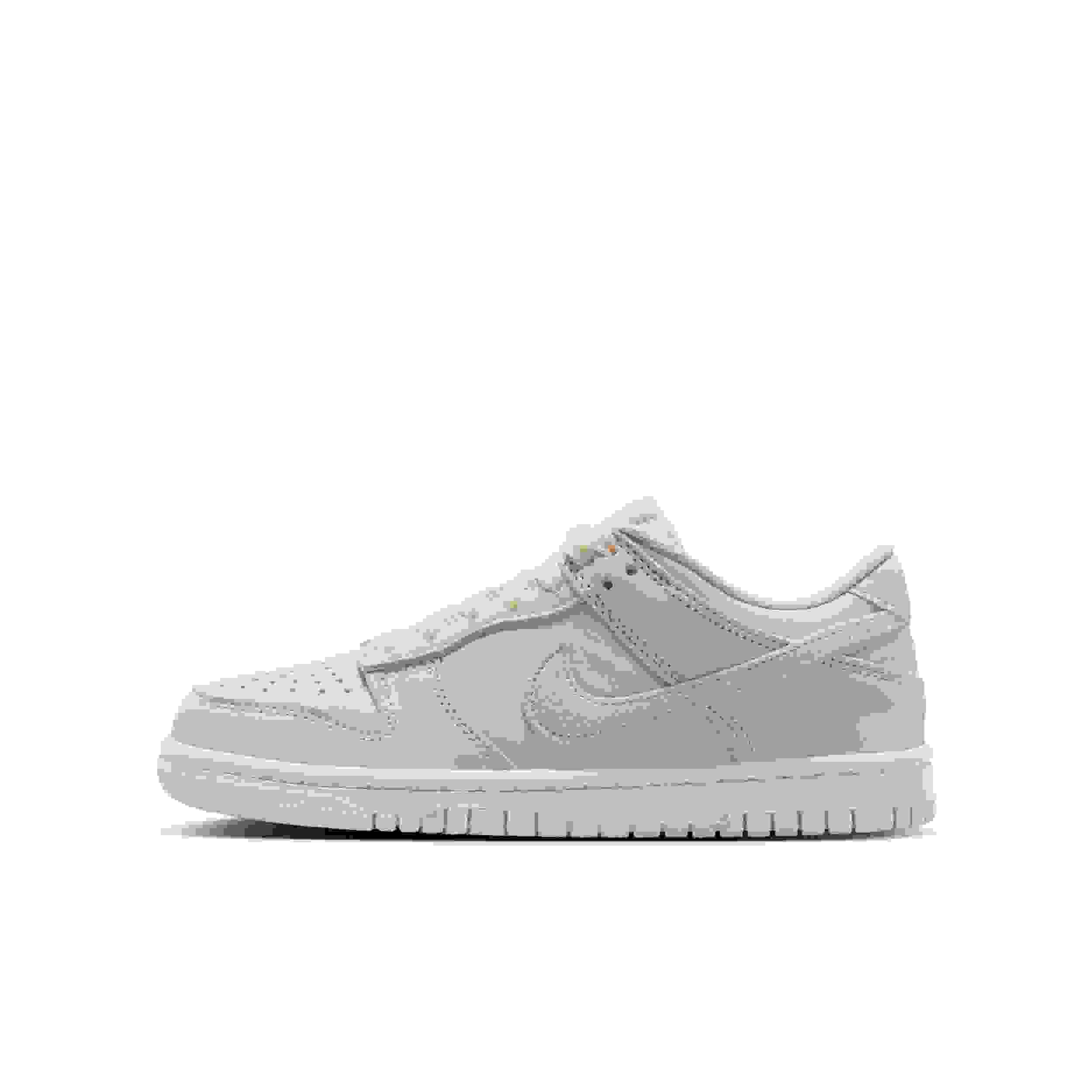 Nike Dunk Low Suede Grade School Boys' "Chalk/White/Barely Green" Shoe